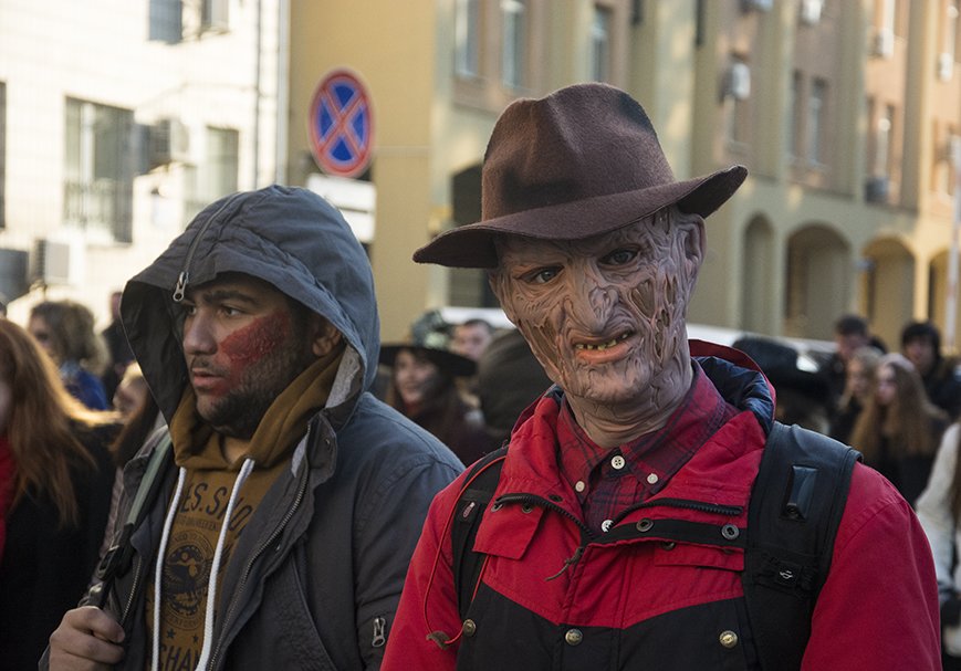 В Киеве прошел зомби-марш (ФОТОРЕПОРТАЖ) (фото) - фото 5