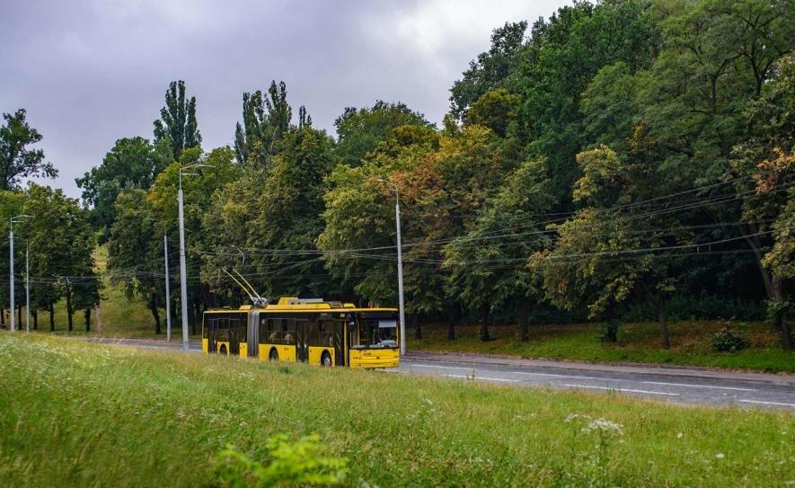 Центр Києва перекриють — тролейбуси розвернуть: як курсуватиме транспорт 28 червня Центр Києва перекриють — тролейбуси розвернуть: як курсуватиме транспорт 28 червня