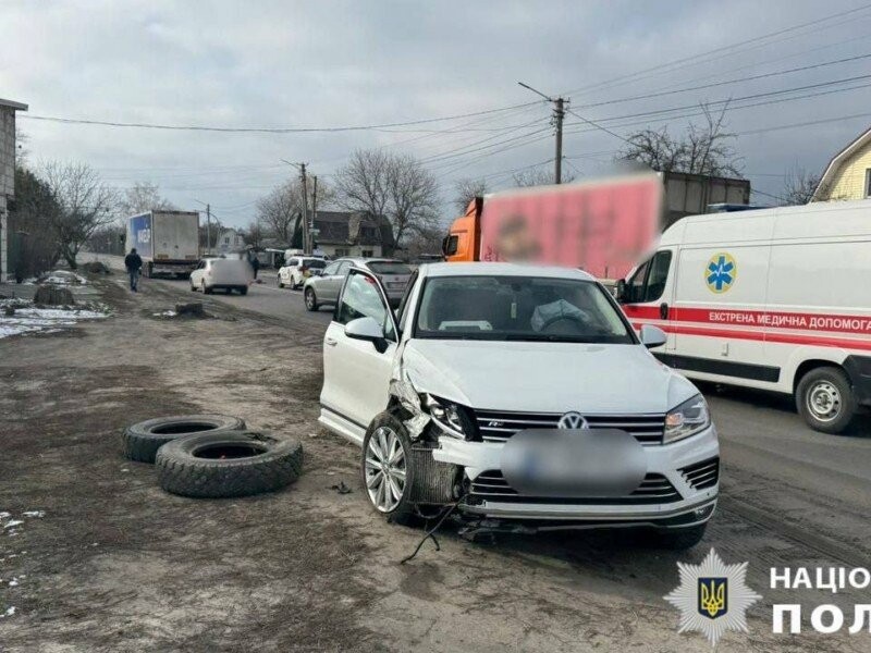 Необережний маневр на Київщині: обгін, що призвів до травм дитини Необережний маневр на Київщині: обгін, що призвів до травм дитини