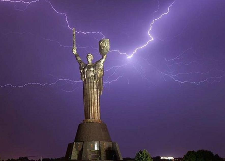 У столиці штормить: у Києві оголошено попередження через грозу У столиці штормить: у Києві оголошено попередження через грозу