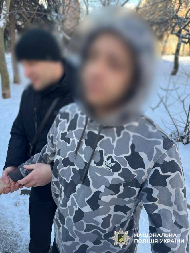 Алкоголь, конфлікти і смерть: у Києві судитимуть молодого чоловіка за вбивство батька Алкоголь, конфлікти і смерть: у Києві судитимуть молодого чоловіка за вбивство батька