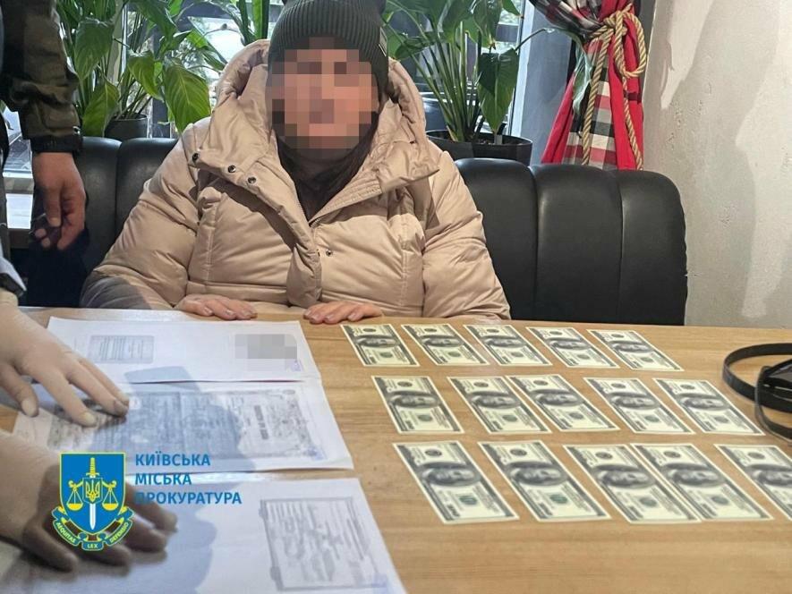 Купи шлюб — втечи з країни: у Києві «свахи» продавали фейкове кохання військовозобов’язаним Купи шлюб — втечи з країни: у Києві «свахи» продавали фейкове кохання військовозобов’язаним