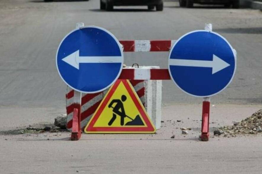 Термінове перекриття доріг у Києві: де завтра буде складно проїхати водіям Термінове перекриття доріг у Києві: де завтра буде складно проїхати водіям