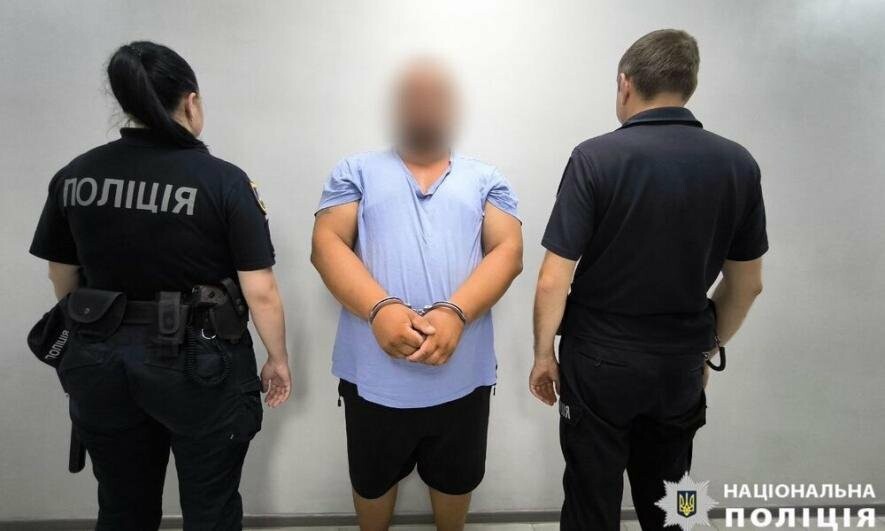 Жахливий злочин на Київщині: батько підозрюється у зґвалтуванні неповнолітньої доньки Жахливий злочин на Київщині: батько підозрюється у зґвалтуванні неповнолітньої доньки