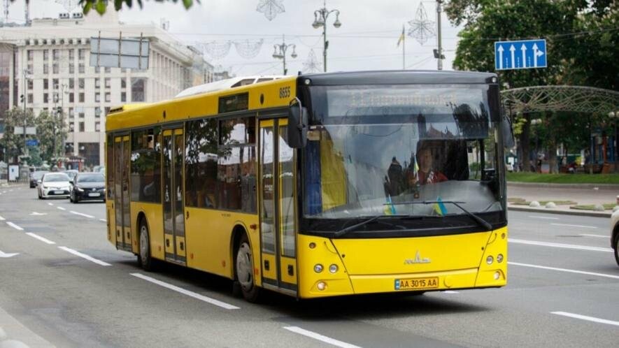 Затори та зміни руху транспорту в Києві: в якому напрямку завтра буде ускладнено рух Затори та зміни руху транспорту в Києві: в якому напрямку завтра буде ускладнено рух