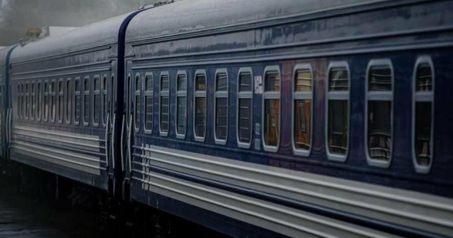 Залізнична пробка на підході до Києва: десятки потягів не вкладаються в графік Залізнична пробка на підході до Києва: десятки потягів не вкладаються в графік