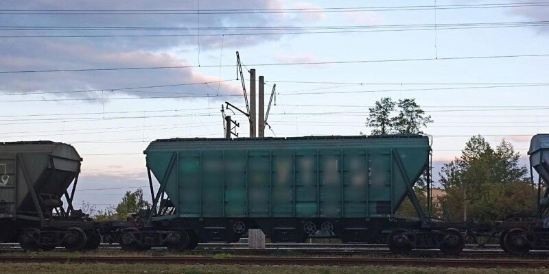 Грала на даху потяга: на Київщині з опіками ушпиталили дитину