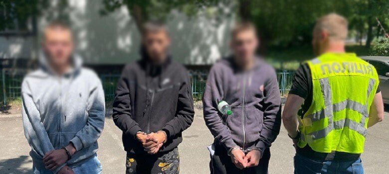 У Києві затримали трьох молодиків: продавали наркотики великими партіями, – ФОТО У Києві затримали трьох молодиків: продавали наркотики великими партіями, – ФОТО