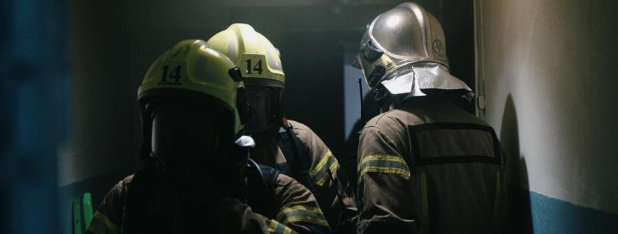 У Києві спалахнув вогонь у дев’ятиповерхівці: на щастя, обійшлося без жертв, – ФОТО У Києві спалахнув вогонь у дев’ятиповерхівці: на щастя, обійшлося без жертв, – ФОТО