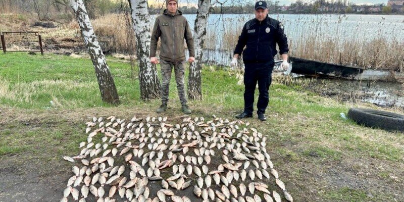 Під Києвом знайшли браконьєра: ловив рибу сітками Під Києвом знайшли браконьєра: ловив рибу сітками