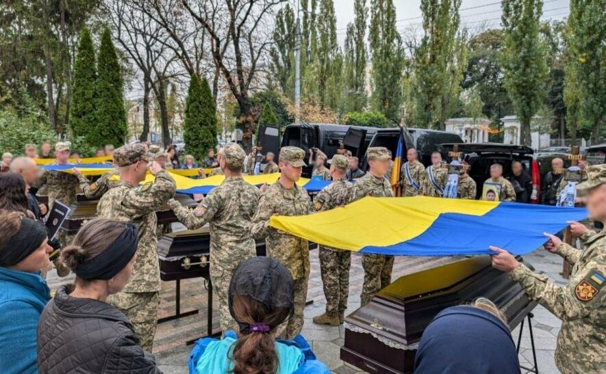 Відважні воїни та захисники: у Києві попрощались з чотирма розвідниками ГУР МО України, – ФОТО