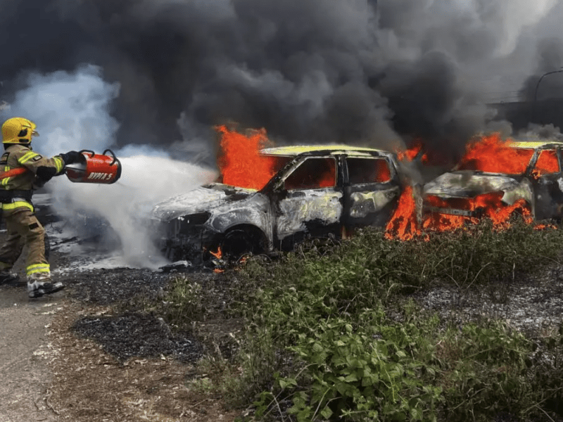 Вогонь у Києві знищив 6 автомобілів, – ФОТО