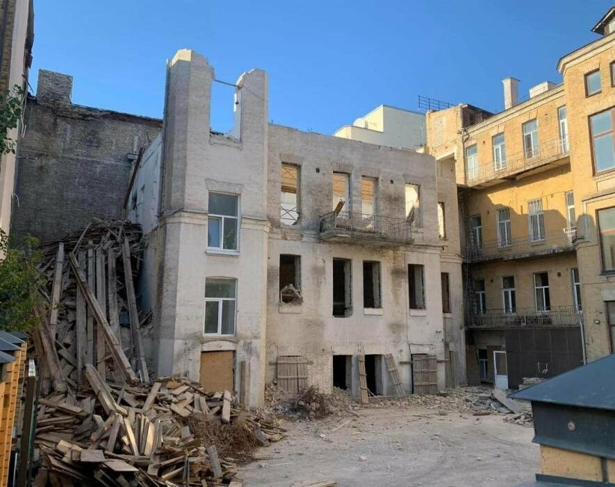 Судді скасували статус памʼятки для будівлі Київського повітового земства, – ФОТО