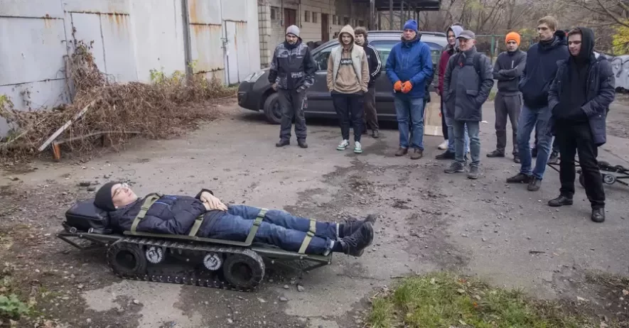 Київські студенти виготовляють електричні ноші: і пораненого ними вивезуть, і ворога підірвуть, – ФОТО, ВІДЕО