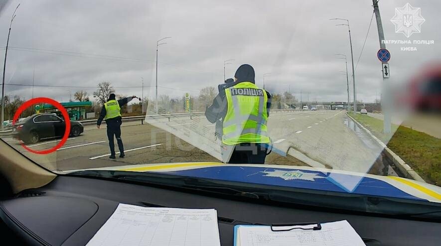 Нісся на швидкості понад 130 км/год: у Києві поліція оштрафувала прихильника швидкісної їзди, – ВІДЕО
