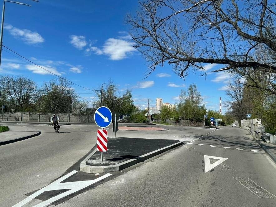 У столиці облаштовують нові кільцеві розв’язки на перехрестях для підвищення безпеки руху У столиці облаштовують нові кільцеві розв’язки на перехрестях для підвищення безпеки руху