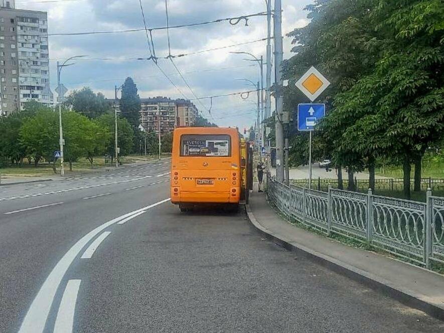 У Києві облаштували нові смуги для громадського транспорту: деталі У Києві облаштували нові смуги для громадського транспорту: деталі