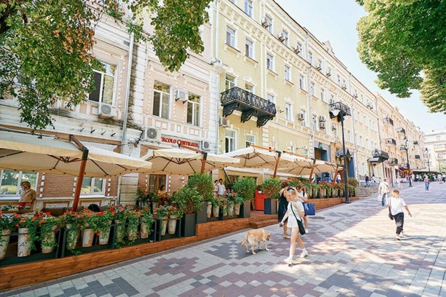 Крадіжка за декілька секунд: у Києві чоловік поцупив транспортний засіб біля ресторану, – ФОТО Крадіжка за декілька секунд: у Києві чоловік поцупив транспортний засіб біля ресторану, – ФОТО