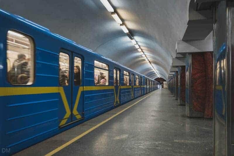 У Києві диміло в метро: що сталося на одній з найстаріших станцій У Києві диміло в метро: що сталося на одній з найстаріших станцій