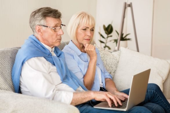 Як підзаробити пенсіонеру: ТОП-10 вакансій для людей старшого віку з гідною зарплатою
