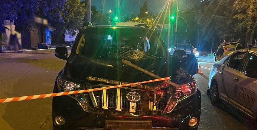 У Києві п’яний водій, тікаючи від поліції, збив насмерть пішохода, – ФОТО У Києві п’яний водій, тікаючи від поліції, збив насмерть пішохода, – ФОТО