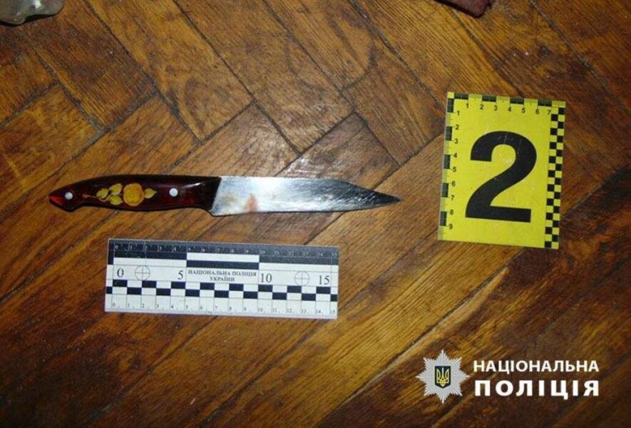 Кривава різанина в Києві: правоохоронці затримали нападника з ножем, – деталі Кривава різанина в Києві: правоохоронці затримали нападника з ножем, – деталі