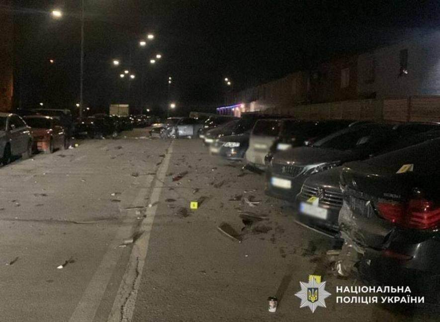 У Києві сталась масштабна ДТП: водій протаранив сім авто, – ФОТО У Києві сталась масштабна ДТП: водій протаранив сім авто, – ФОТО