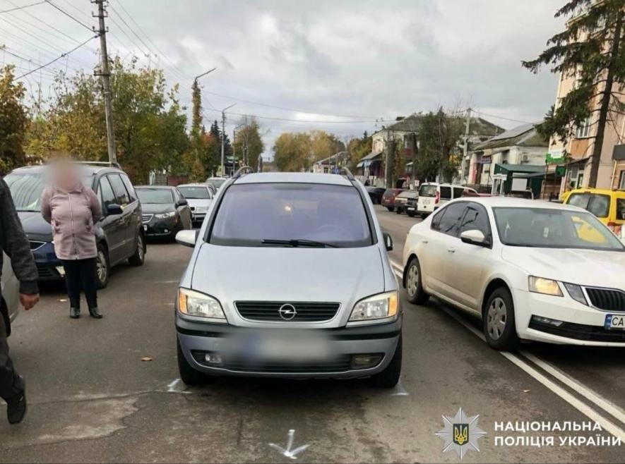 ДТП на Київщині: літня жінка отримала серйозні травми