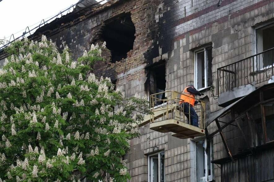 Трагедія у Києві: наслідки удару по багатоповерхівці, – ФОТО Трагедія у Києві: наслідки удару по багатоповерхівці, – ФОТО