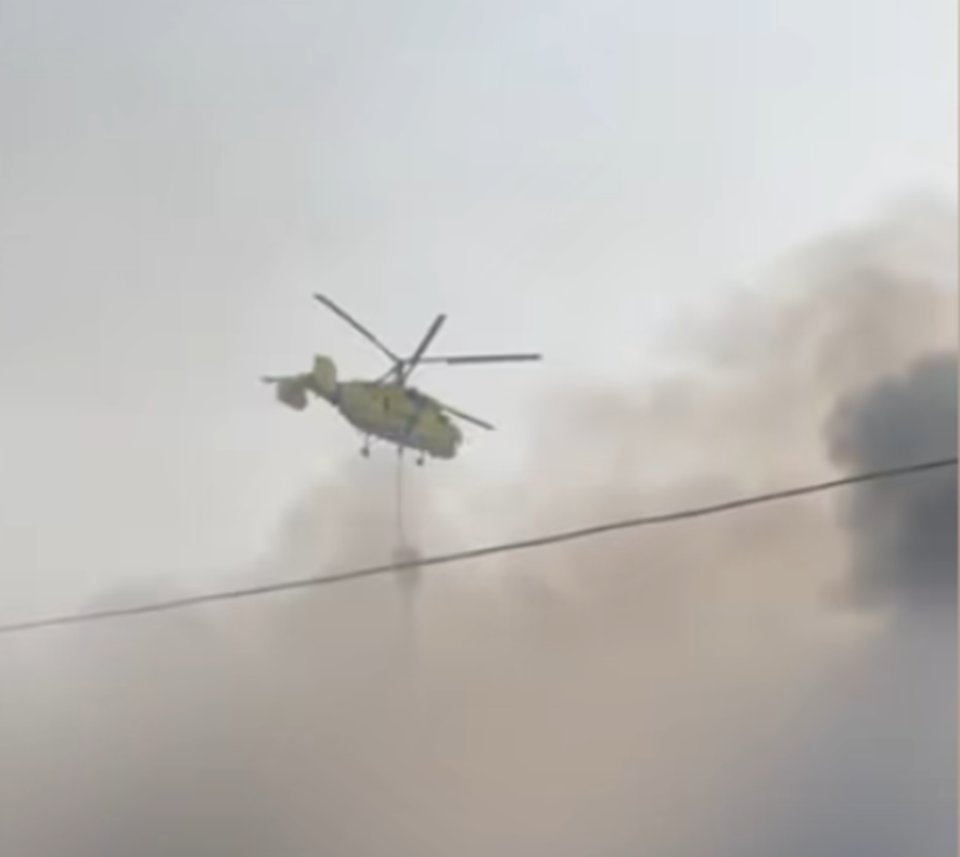 У Києві понад 10 годин триває ліквідація пожеж із гелікоптерів, – ФОТО, ВІДЕО У Києві понад 10 годин триває ліквідація пожеж із гелікоптерів, – ФОТО, ВІДЕО