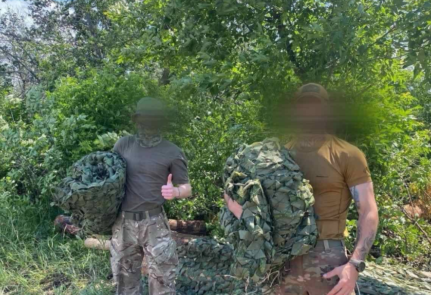 Допомога українським героям: жителі Київщини передали нову партію маскувальних сіток, – ФОТО Допомога українським героям: жителі Київщини передали нову партію маскувальних сіток, – ФОТО