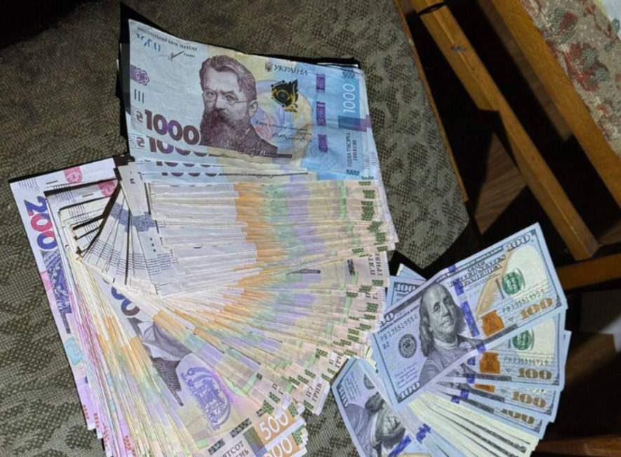 “Магічний бізнес” розсекретили: поліція Київщини затримала банду шахраїв-екстрасенсів