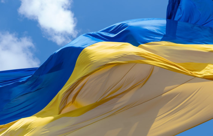 У Києві приспустили головний прапор України: застереження КМДА