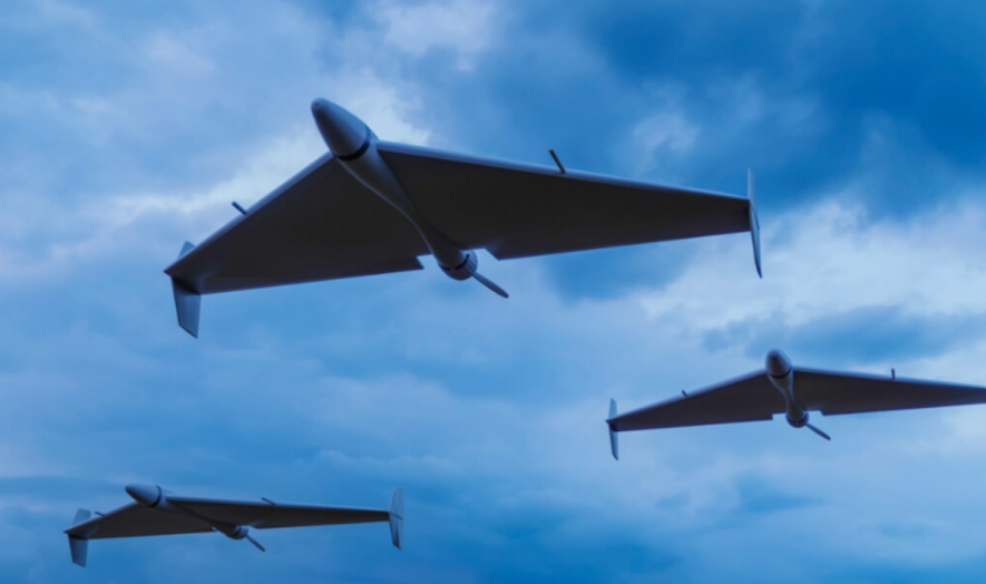 Сильні вибухи і вогонь над Києвом: уламки БпЛА пошкодили будинки