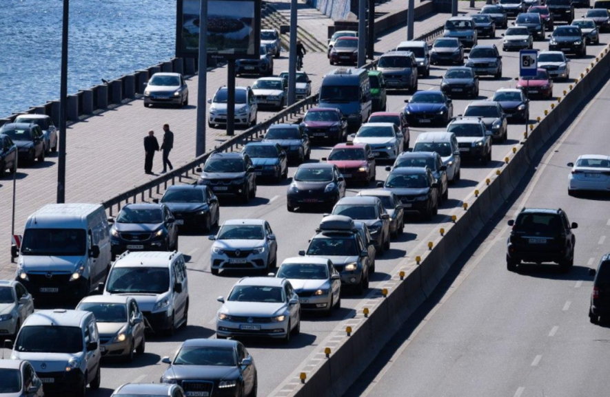 Один із мостів Києва перекриють на три дні: час та адреса