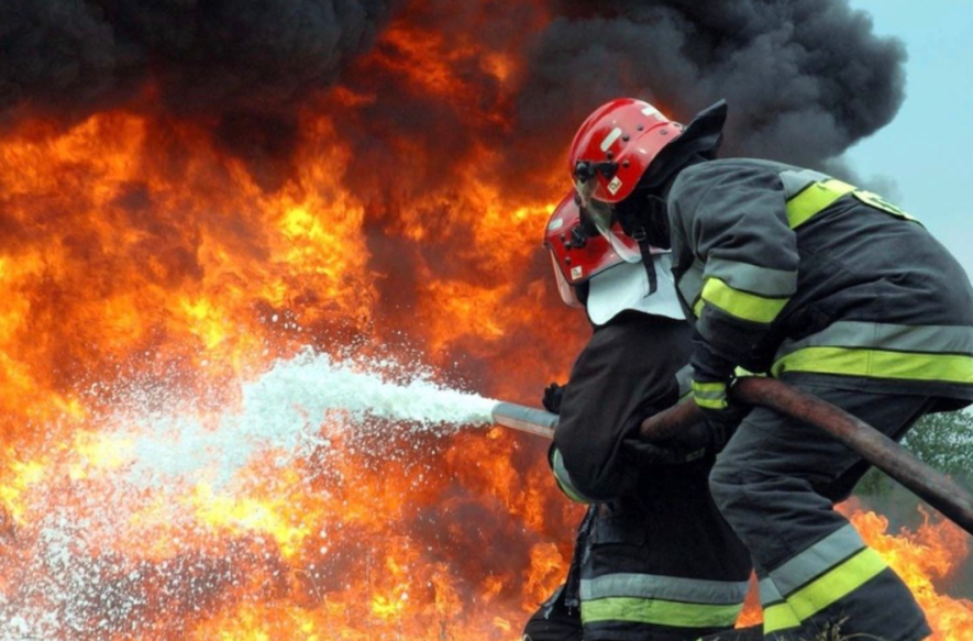 Боротьба з масштабним полум’ям: на Київщині виникла пожежна небезпека, – ФОТО