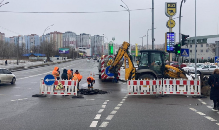 У Києві перекриють дороги на два тижні: де варто об’їхати водіям