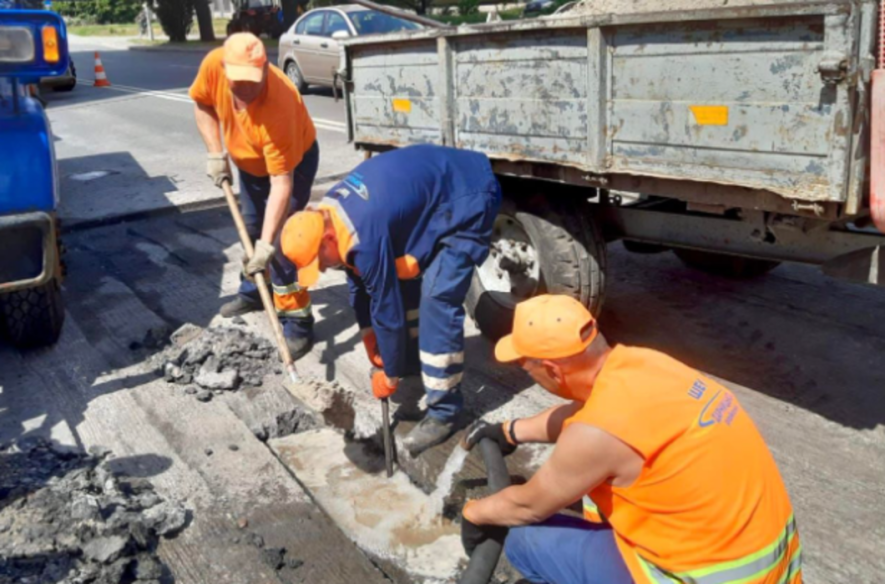У Києві заблокували рух пішоходів і водіїв: які дві вулиці перекрили на два місяці, – деталі У Києві заблокували рух пішоходів і водіїв: які дві вулиці перекрили на два місяці, – деталі