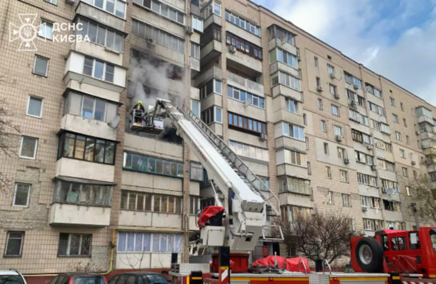 Пожежа, смерть і масштабна евакуація в багатоповерхівці: що відбувалось в Києві, – ФОТО Пожежа, смерть і масштабна евакуація в багатоповерхівці: що відбувалось в Києві, – ФОТО