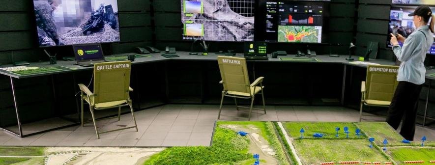 Зазирнути за лаштунки війська: на вокзалі у Києві відкрили копію командного пункту Нацгвардії, – ФОТО Зазирнути за лаштунки війська: на вокзалі у Києві відкрили копію командного пункту Нацгвардії, – ФОТО