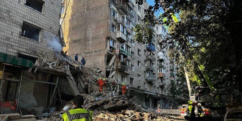 Крилата російська ракета: попередні дані про те, що зруйнувало київську багатоповерхівку Крилата російська ракета: попередні дані про те, що зруйнувало київську багатоповерхівку