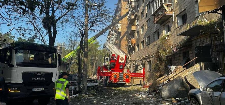 Всі прапори приспустять: 18 червня у Києві оголосили Днем жалоби Всі прапори приспустять: 18 червня у Києві оголосили Днем жалоби