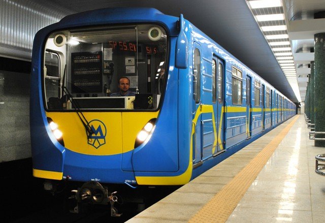Минулого тижня київським метро скористалися майже 4,5 млн пасажирів