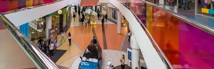 Серед мешканців Києва значно впав попит на відвідування ТРЦ