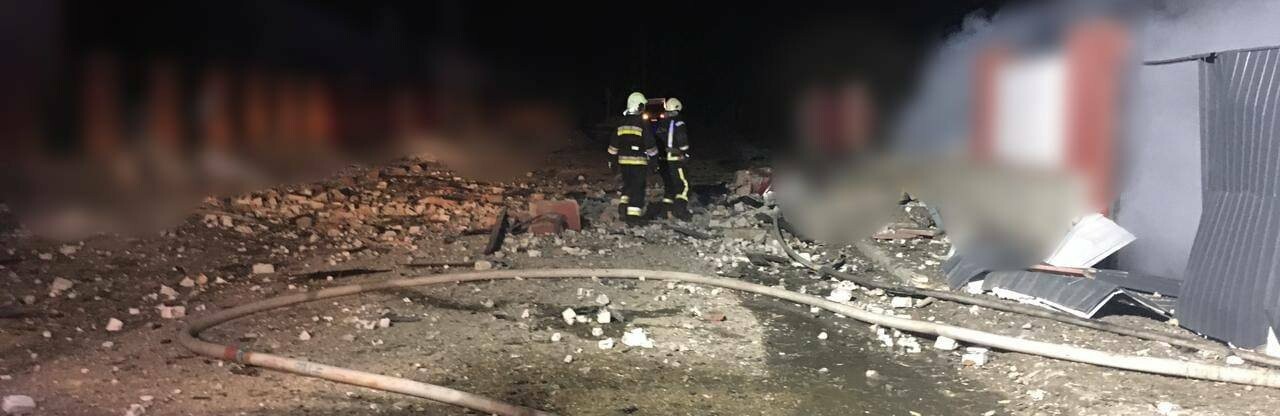 Нічна атака БПЛА: понад 20 дронів-камікадзе вдарили по Києву, в області є постраждалі, – ФОТО