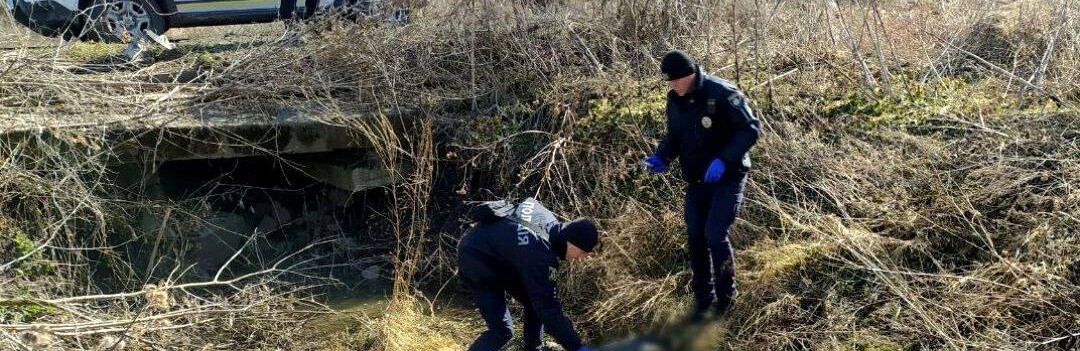 На Київщині у річці виявили тіло жінки