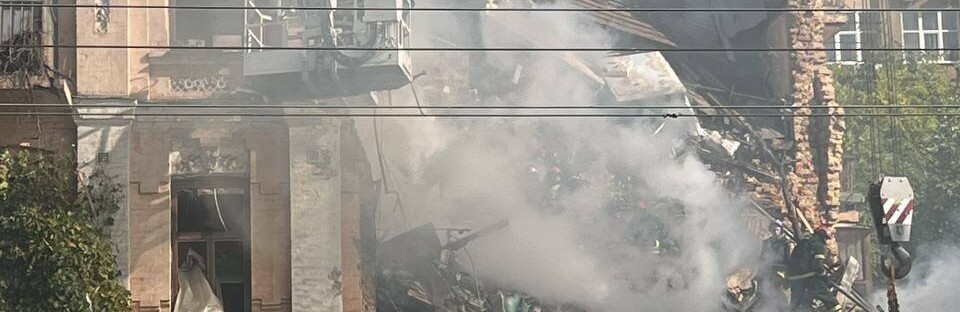 У Києві під завалами загинуло подружжя: жінка була на 6 місяці вагітності