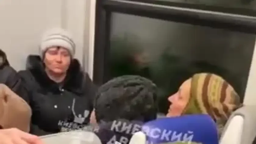 Скандал в київській електричці: жінка прославляла 