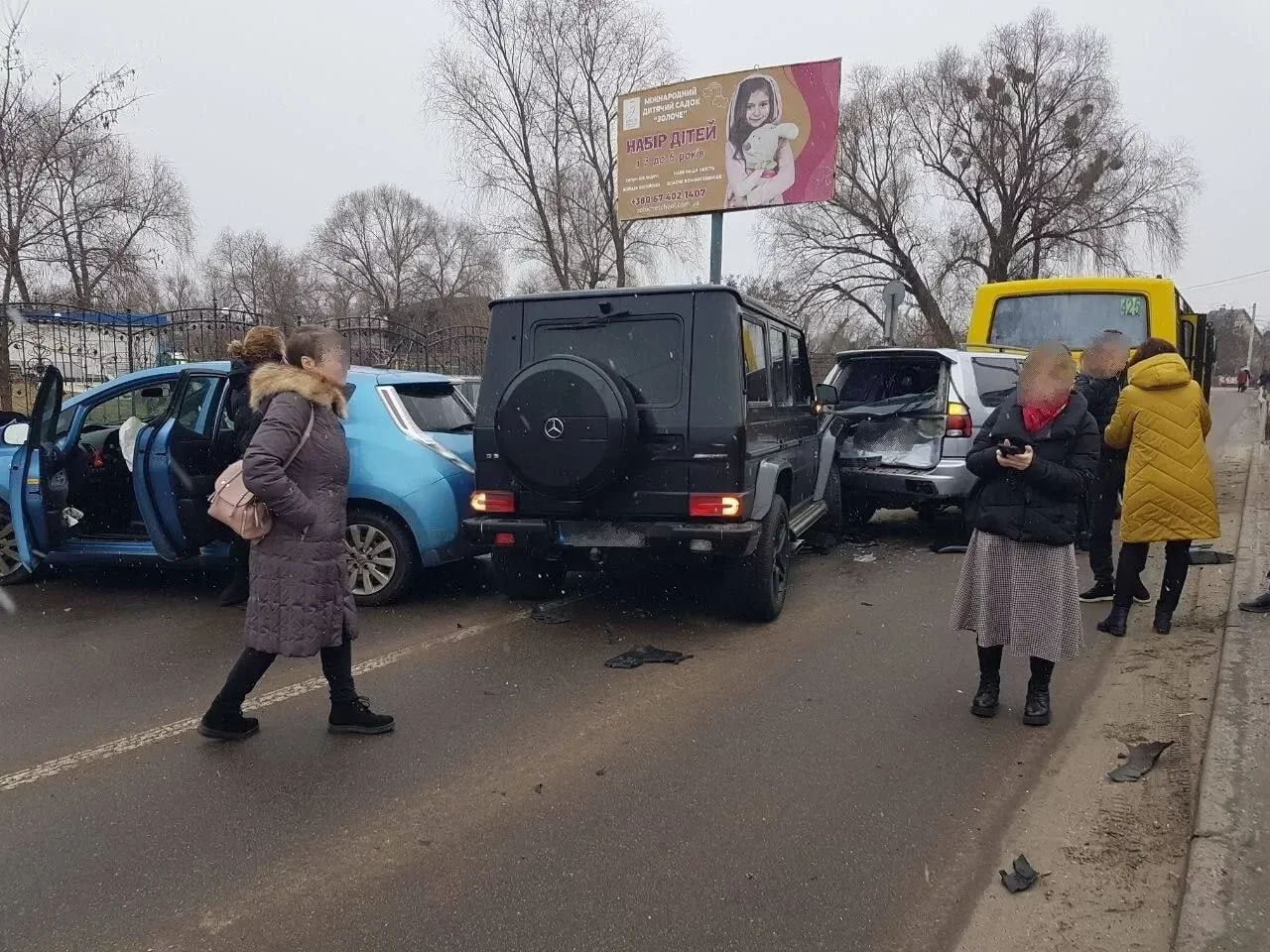 У Києві сталась масова ДТП за участю маршрутки, - ФОТО, ВІДЕО