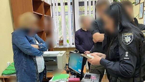 Вимагала від студентів хабарі: на Київщині судитимуть завідувачку кафедри ВНЗ